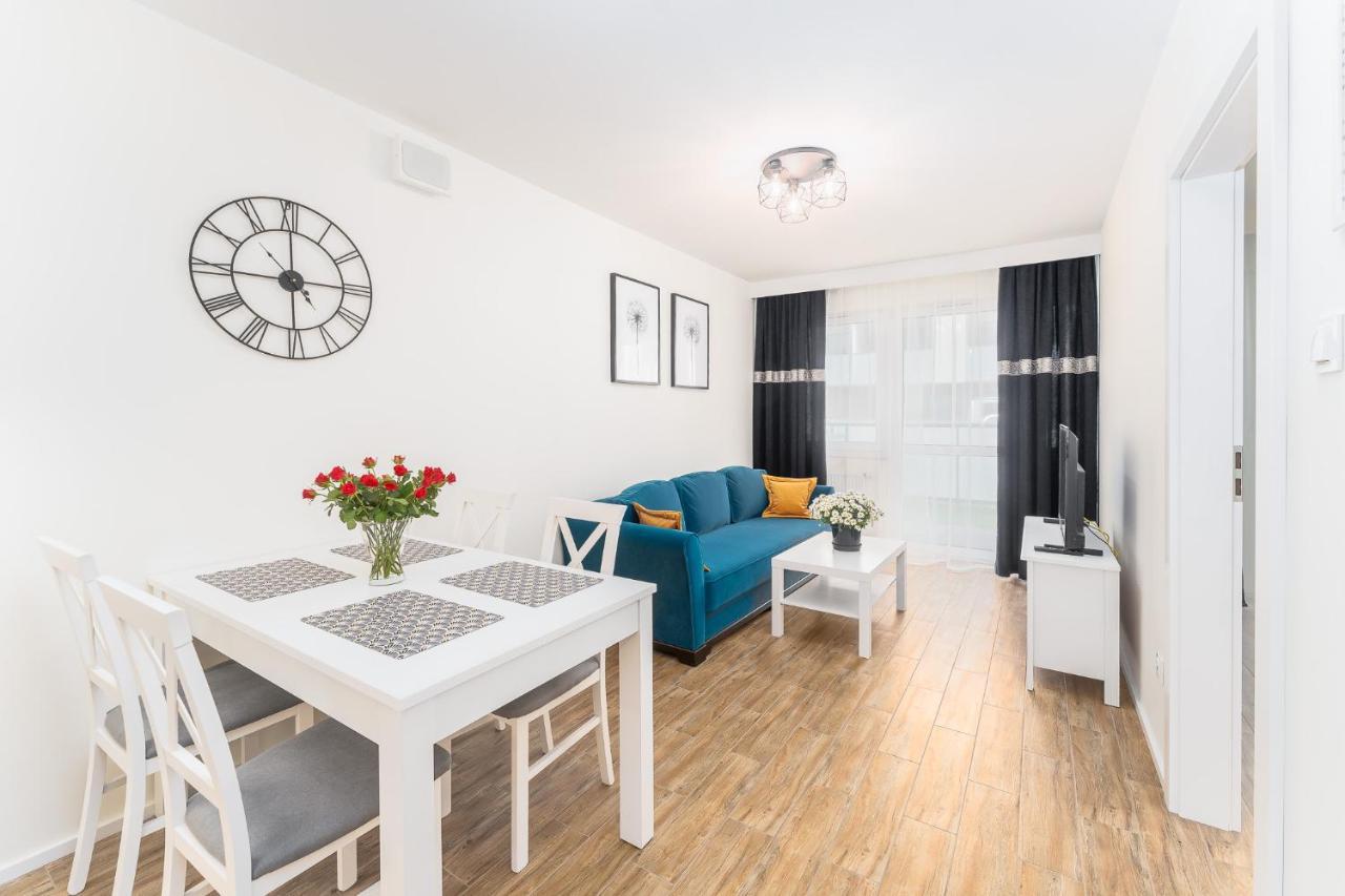 Lily Apartment Kolobrzeg Exterior photo